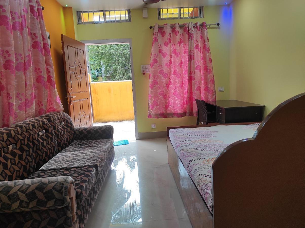 Hotel Sk Lodge Near Guwahati Airport מראה חיצוני תמונה