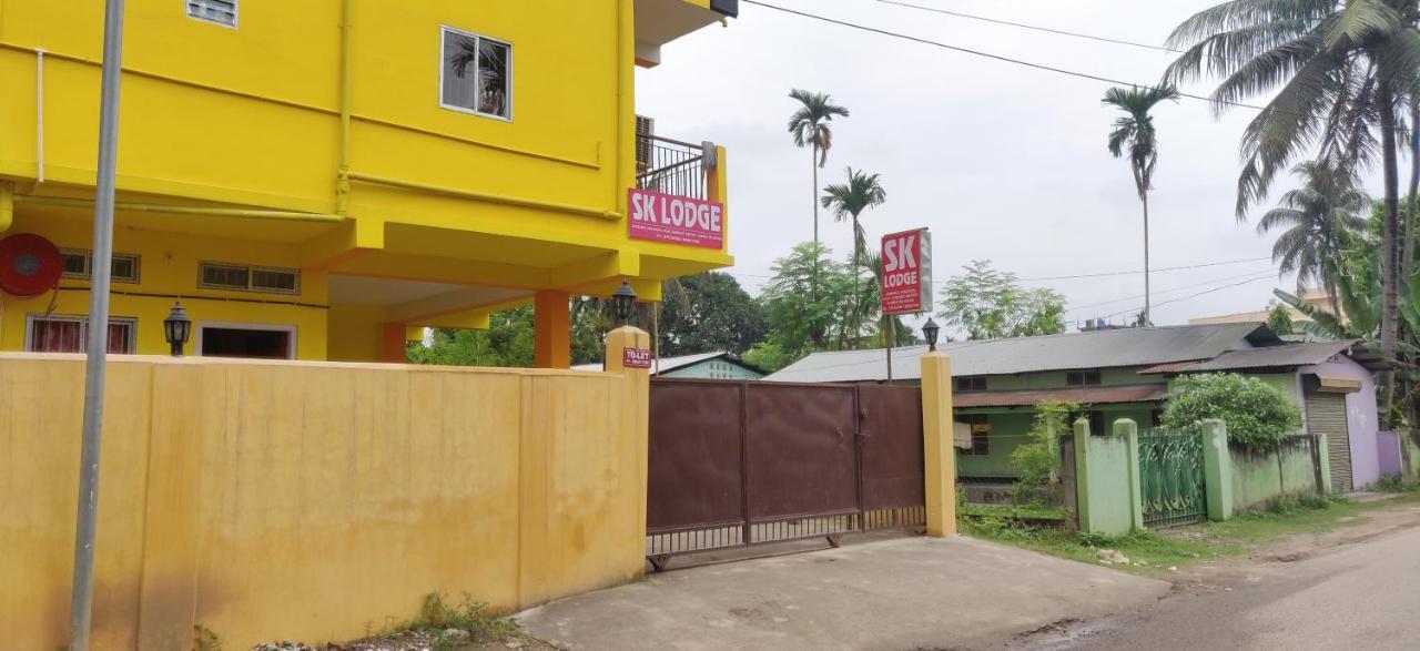 Hotel Sk Lodge Near Guwahati Airport מראה חיצוני תמונה